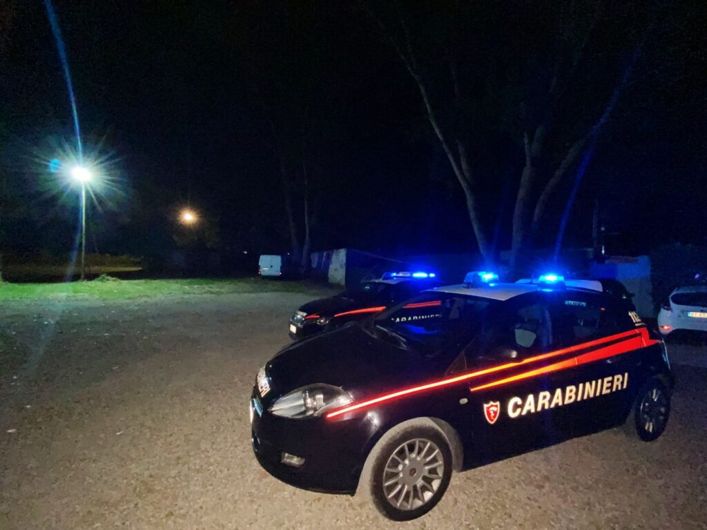Bussentina, giallo di Ferragosto: scoperta l’identità del proprietario dell’auto abbandonata