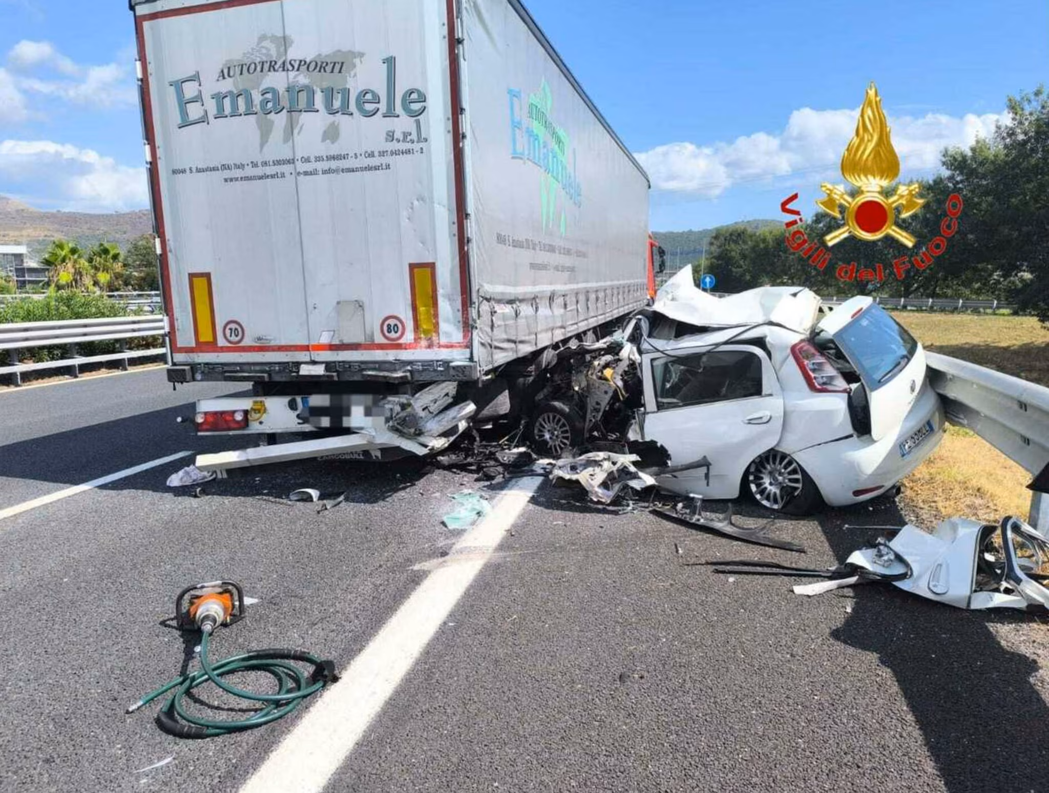 Schianto sull’A30: è morto il 38enne rimasto schiacciato. Donati gli organi