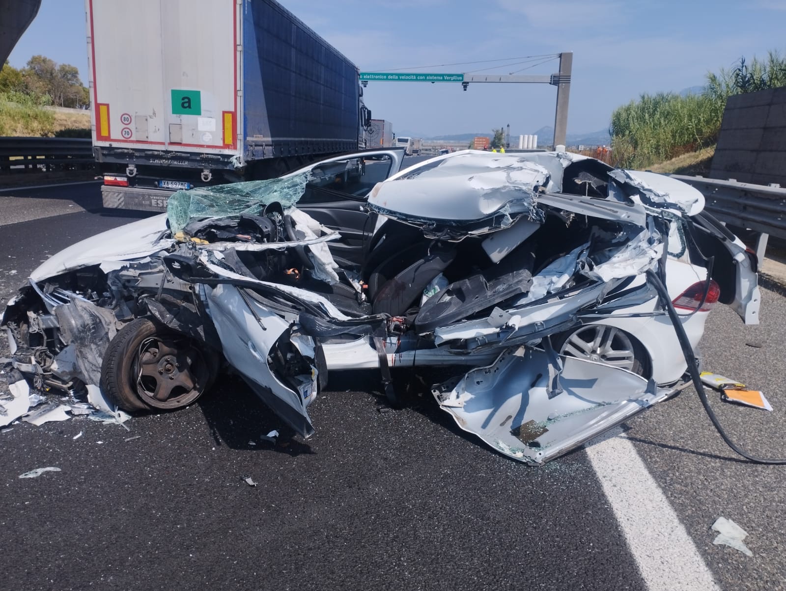 Incidente sull’A2 del Mediterraneo tra Eboli e Campagna: due feriti e traffico in tilt
