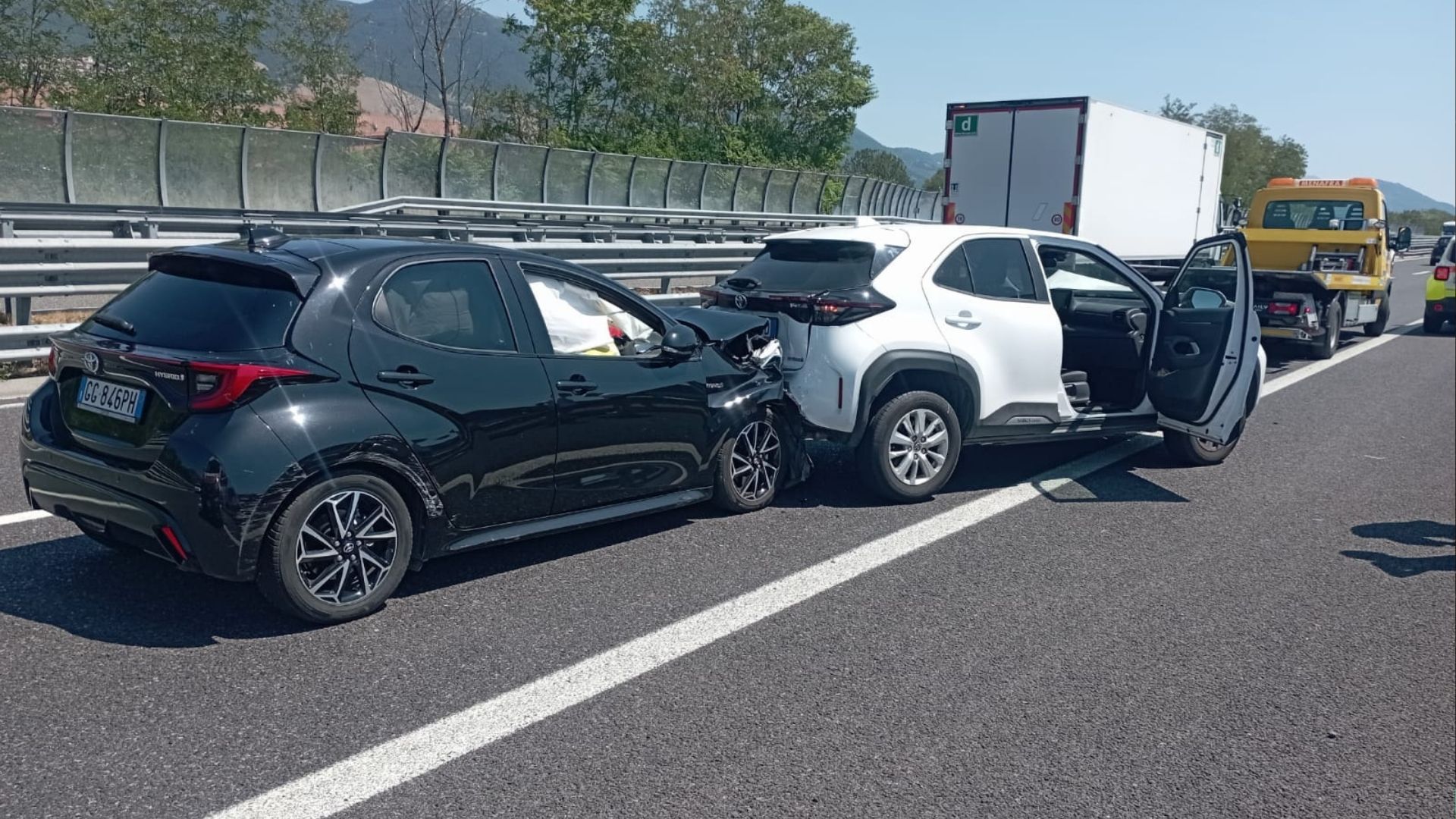 Tamponamento tra Sala Consilina e Padula: due feriti