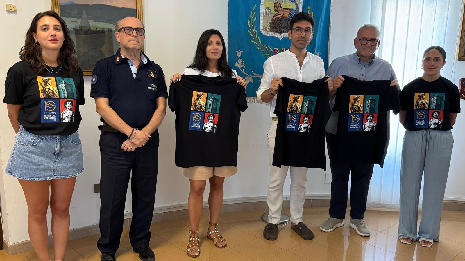 Sapri indossa la storia: presentata la maglia che celebra i 10 anni del Premio Terre del Bussento
