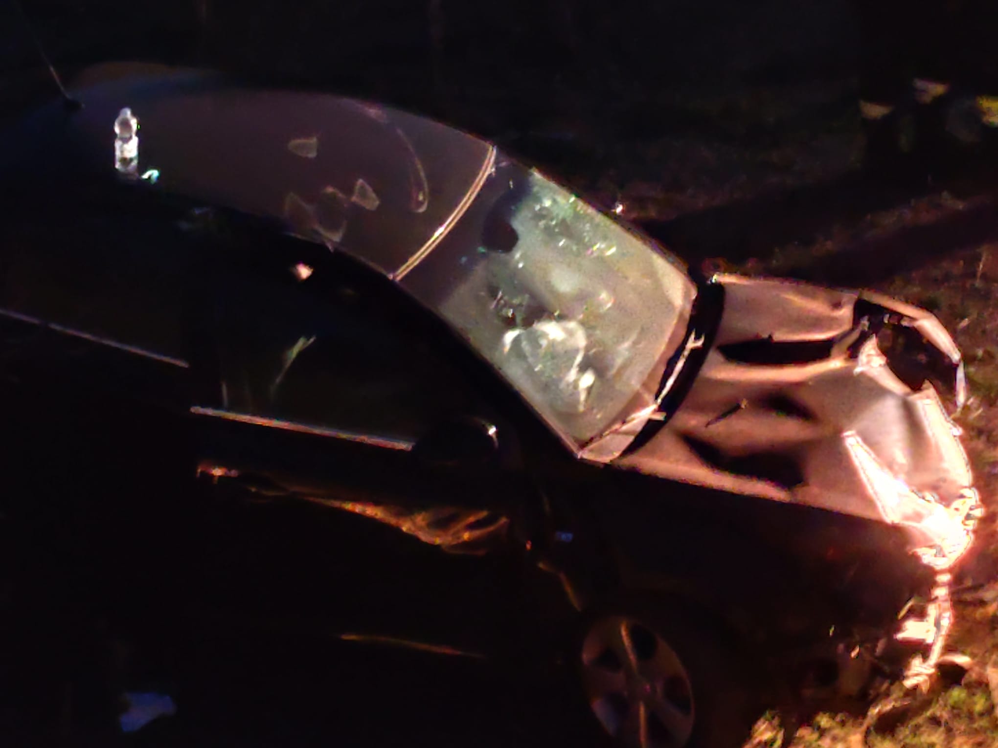 Polla, esce di strada con l’auto: morto un 78enne