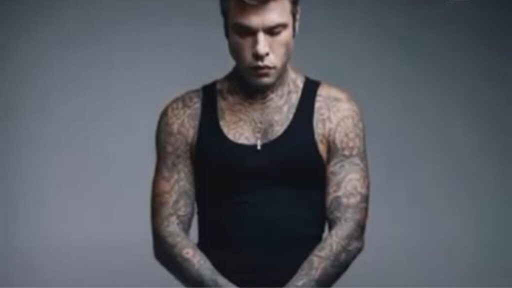 Giovedì 28 agosto il dj set di Fedez nella villa comunale di Sanza