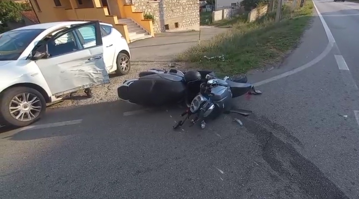Sala Consilina, grave incidente: centauro trasportato d’urgenza all’ospedale di Polla