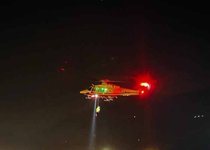 Camerota, bambino cade dal balcone: trasferito in elicottero al Santobono