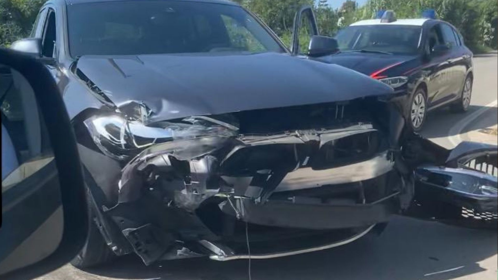 Policastro Bussentino, frontale sulla strada per il porto: un ferito e traffico in tilt