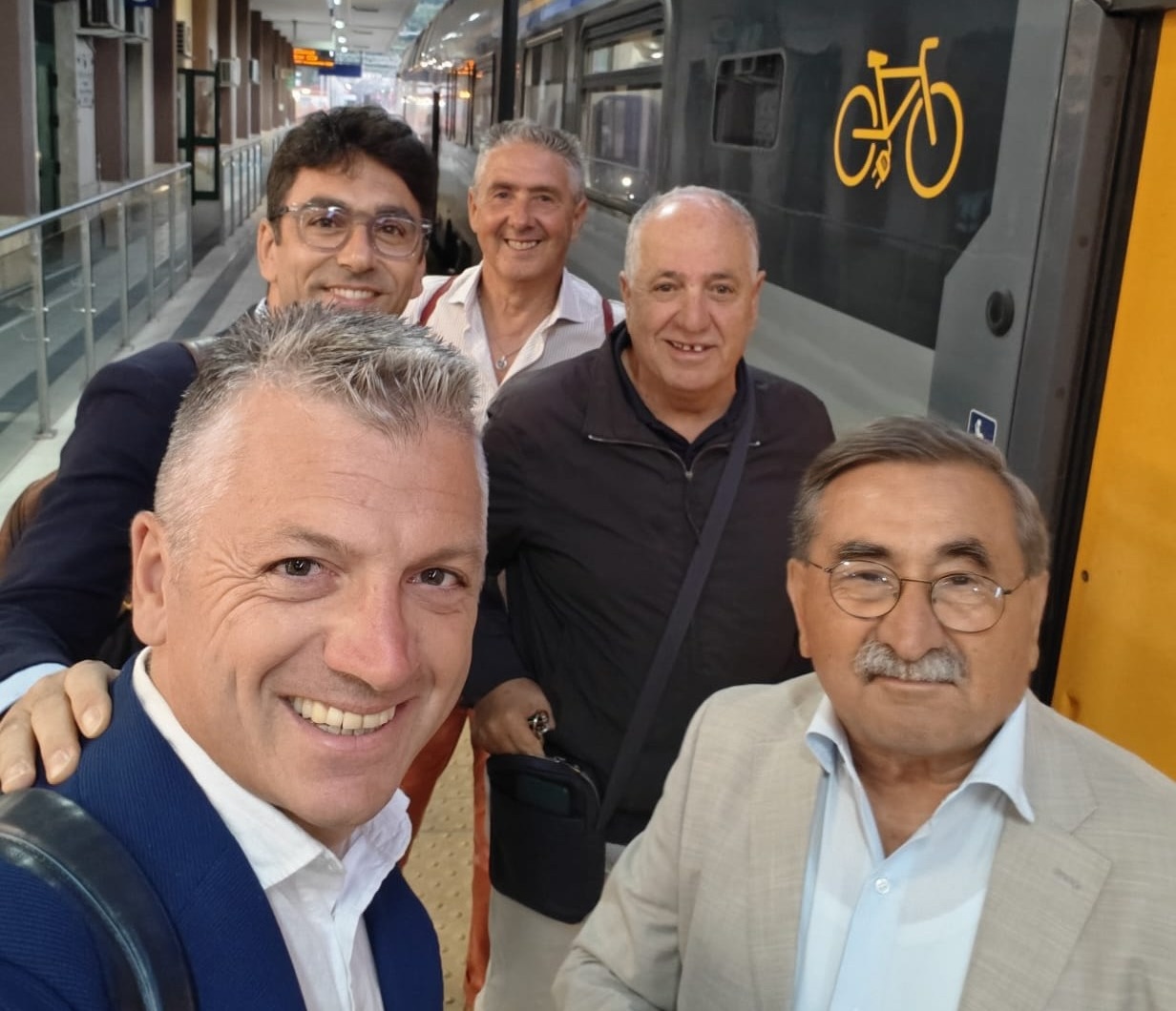 Presidio a Roma per salvare il Punto Nascita di Sapri: «La salute non si taglia»