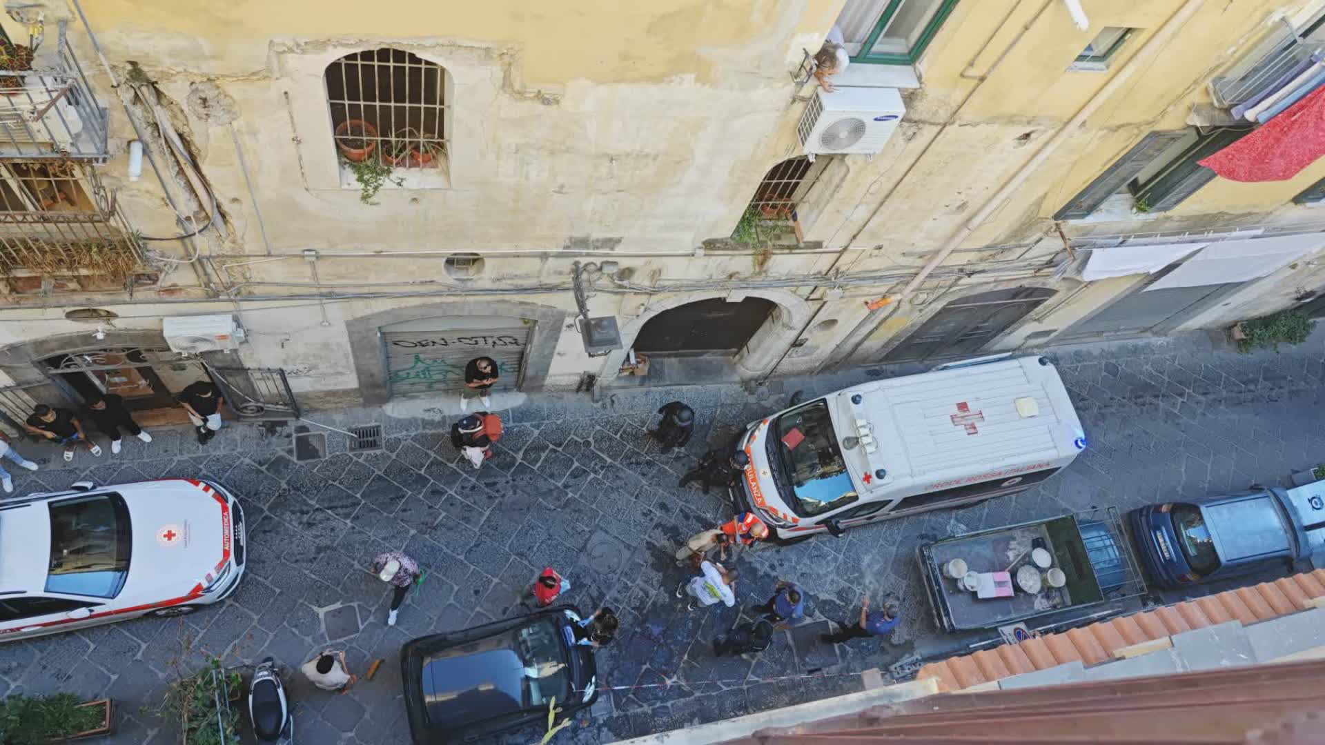 Spari in pieno centro storico a Salerno: i tre indagati restano in carcere, accuse di tentato omicidio
