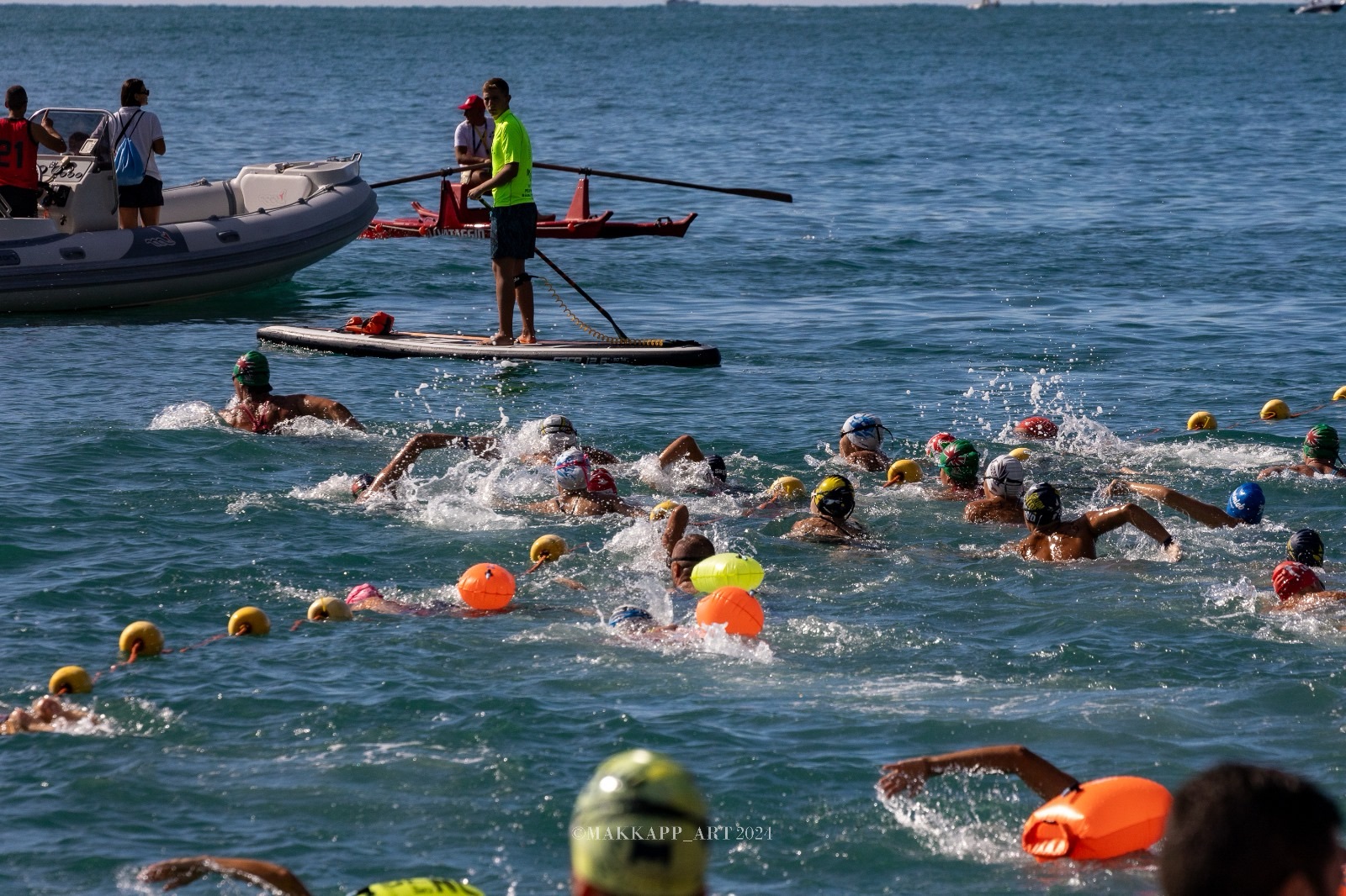 10° Trofeo Città di Salerno – Lloyd’s Baia: 140 atleti da tutta Italia per la gara Fin di nuoto in acque libere