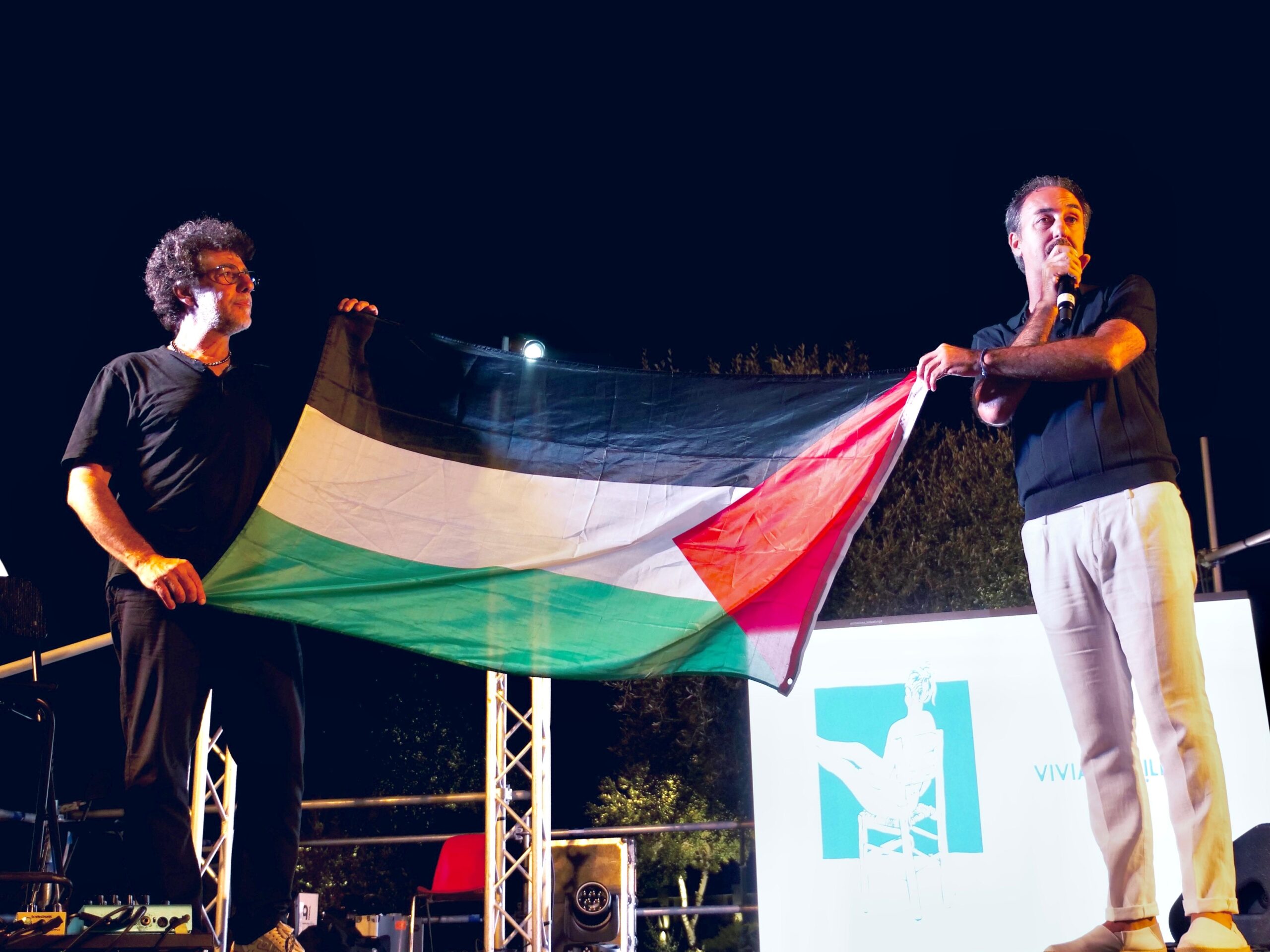 Acciaroli, Viviamocilento si fa voce di pace: musica e impegno per la Palestina