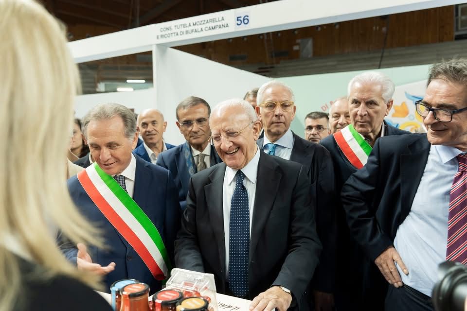 Al via Exposele 2025 con De Luca: «Riarmo? Spero non si taglino i fondi all’agricoltura»