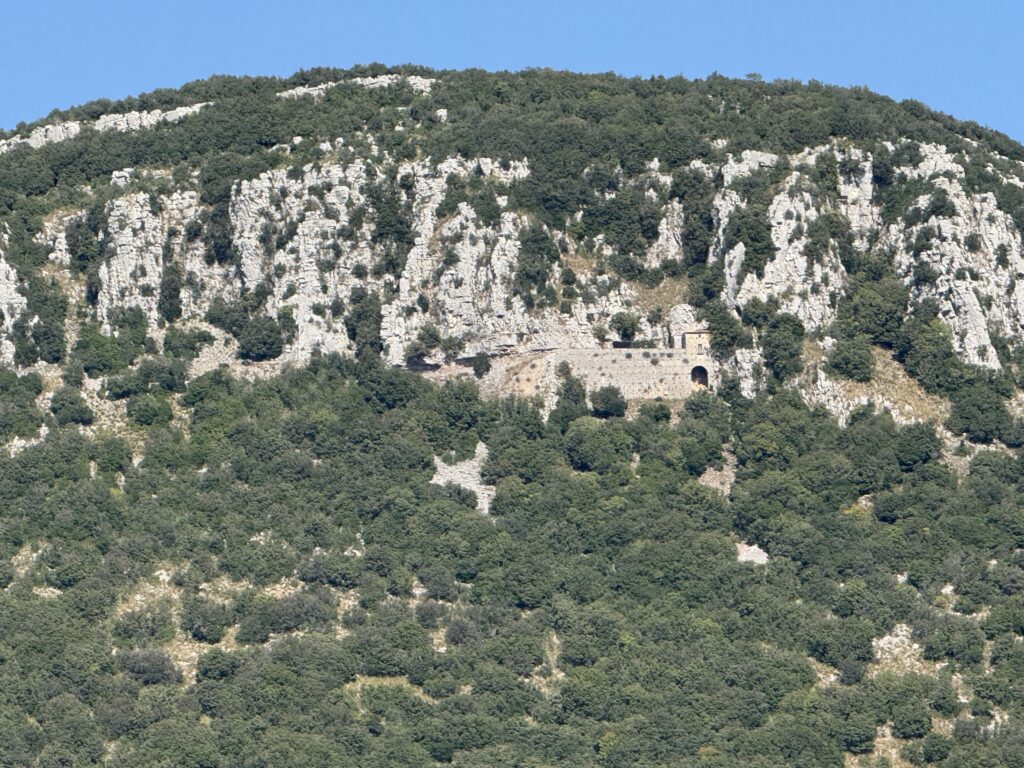 San Michele: l’Arcangelo delle grotte, patrono della Polizia di Stato. Un culto che attraversa i secoli