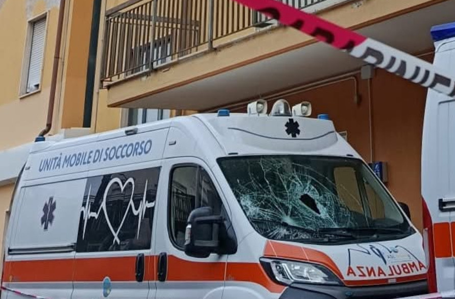 Vallo della Lucania, 73enne precipitato dall’ospedale: resta un giallo la dinamica. Condizioni gravissime