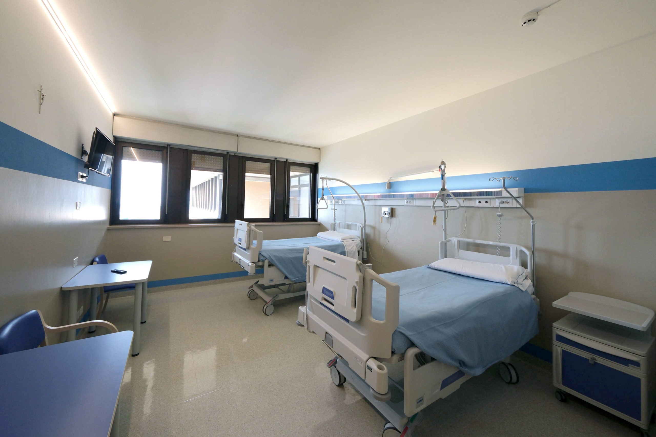 San Mauro Cilento, muore a 53 anni. Sindaco: «Era stato in ospedale e poi dimesso»