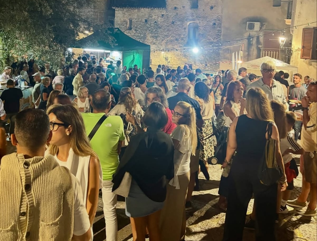 Roccagloriosa, 12mila visitatori per la XIII edizione de “La Rocca delle Arti”