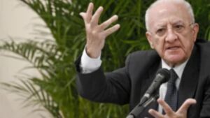 Danno erariale, l’ex presidente De Luca condannato a pagare 100mila euro