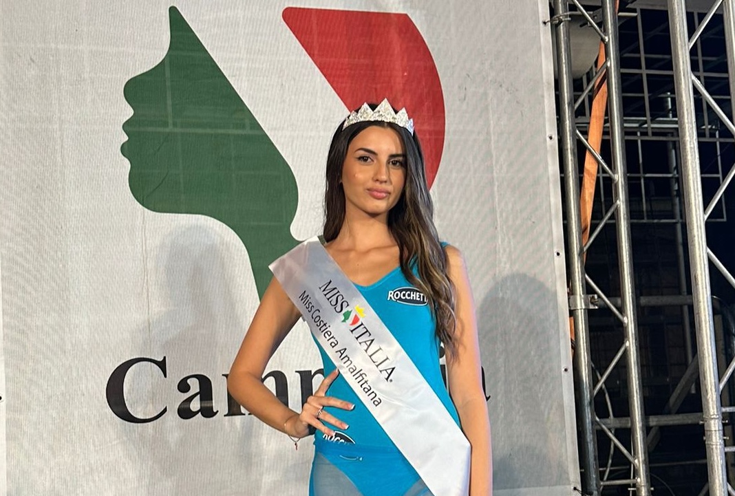 Manuela Galluzzo eletta Miss Costiera Amalfitana: la 21enne vola alle semifinali nazionali di Miss Italia