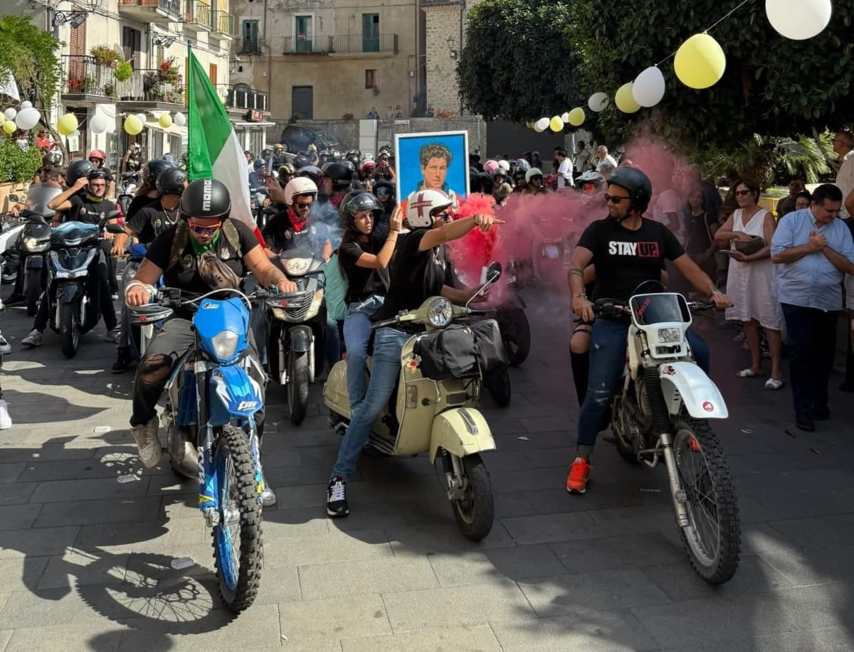 Da Centola al Santuario di Novi Velia: in moto con l’immagine di San Carlo Acutis