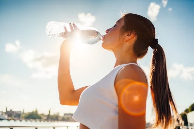 Salute: idratazione e alimentazione equilibrata per ripartire dopo l’estate