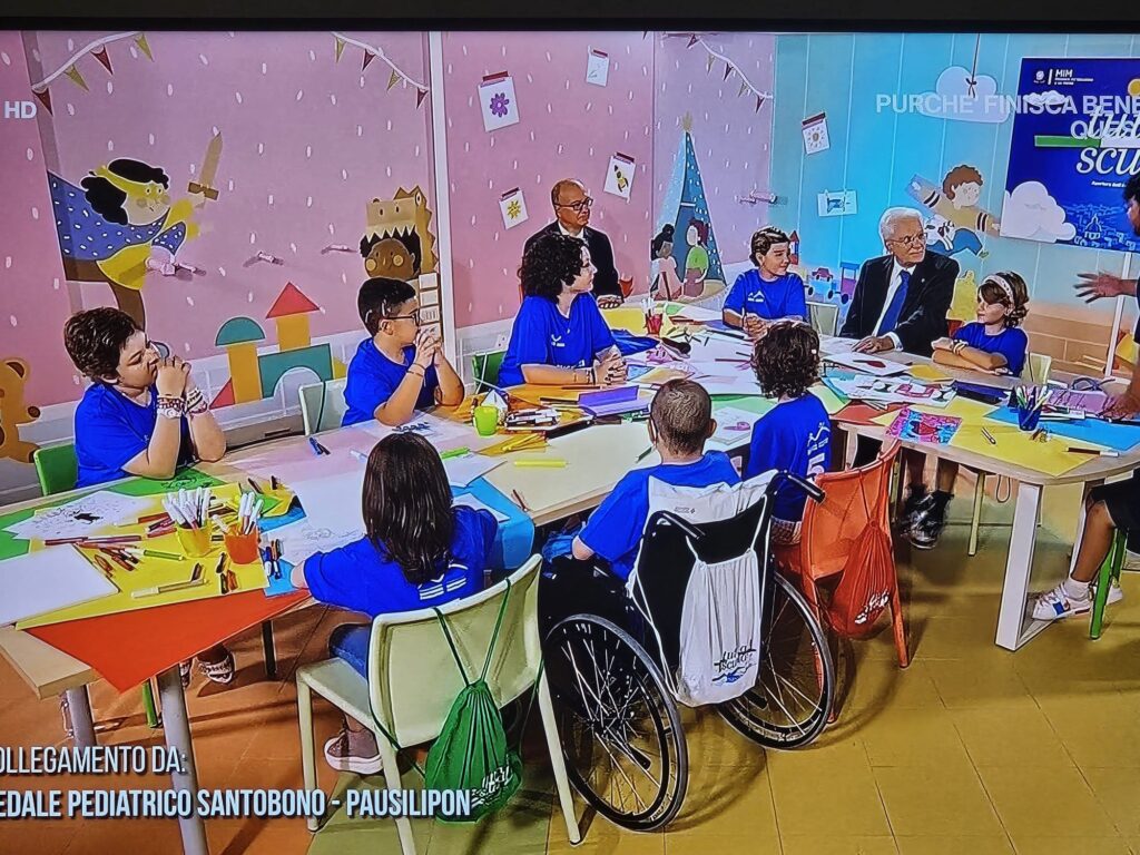 Sergio Mattarella al Pausilipon incontra Asia, la giovane di Sala Consilina che ha sconfitto il tumore