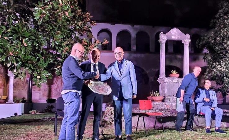 Premio “Amelia Rosselli” a Franco Maldonato, premiato a Rivello con il caporedattore TGR Basilicata