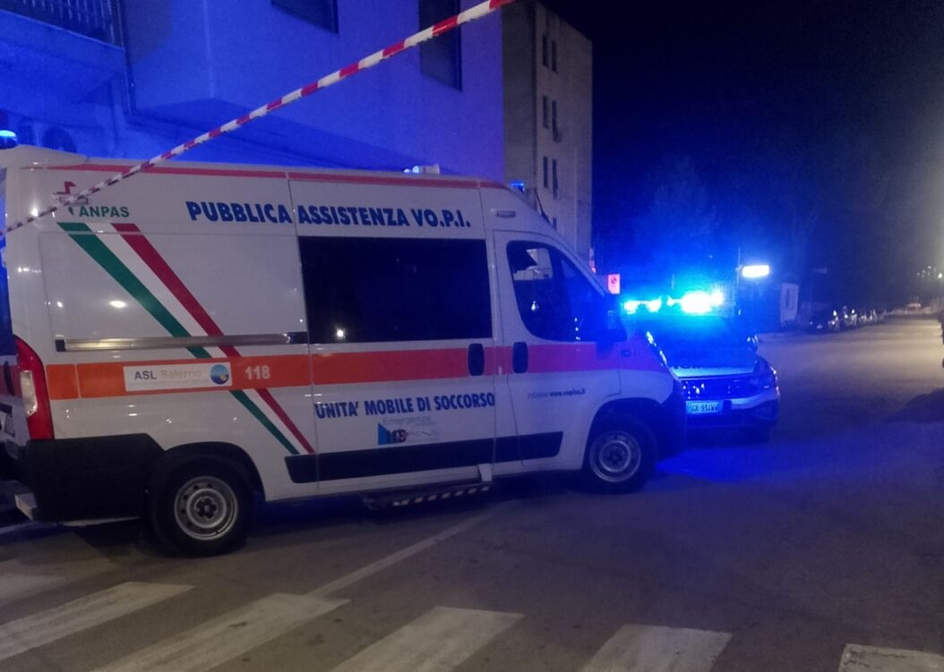 Tragedia nella notte a Pontecagnano, uomo precipita dal sesto piano e muore
