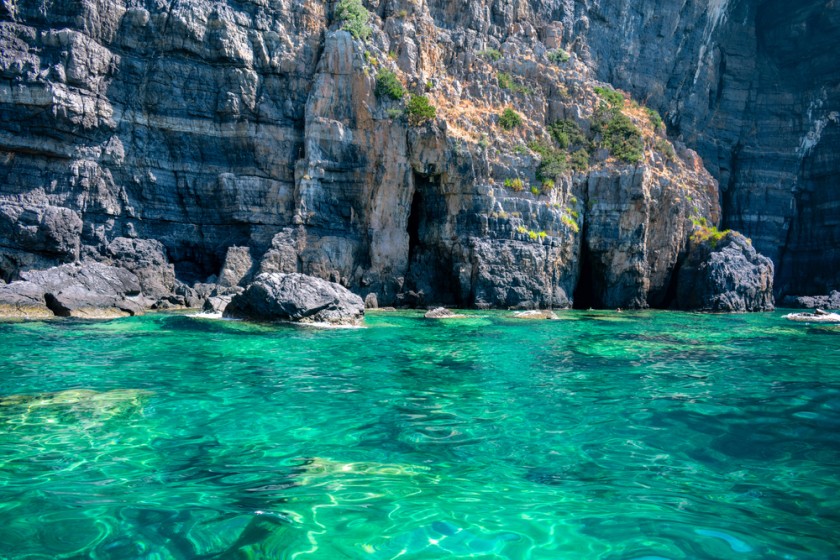 I benefici del mare a settembre: salute, relax e benessere fuori stagione
