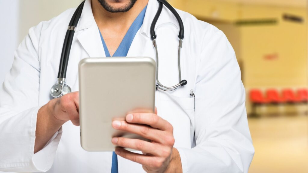 Sanità digitale, Asl Sa: dal 16 settembre attive le prenotazioni per le televisite