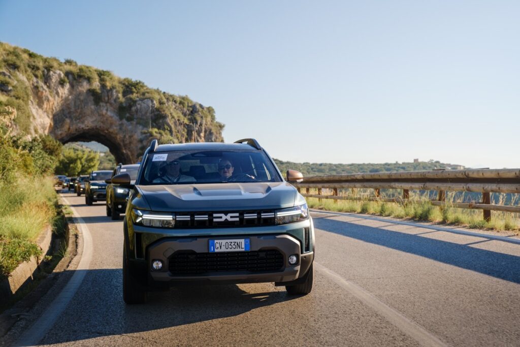 Il Cilento diventa set per spot di auto e moto: curve, mare e paesaggi da film
