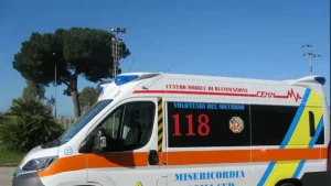 Paura nel centro storico di Eboli: bimba di tre anni colta da malore in strada