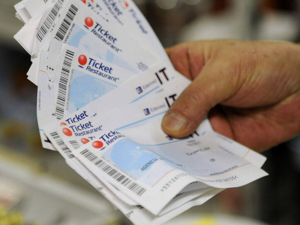 Capaccio Paestum, buoni pasto a un pensionato: indagine della Corte dei Conti