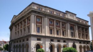 Salerno verso le urne: conto alla rovescia al 6 febbraio, partiti e civici ancora in attesa