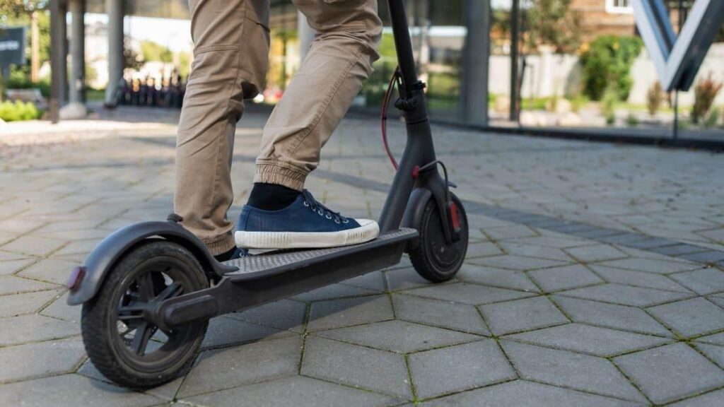 Velocità, smartphone e monopattini: tutte le novità del nuovo Codice della Strada