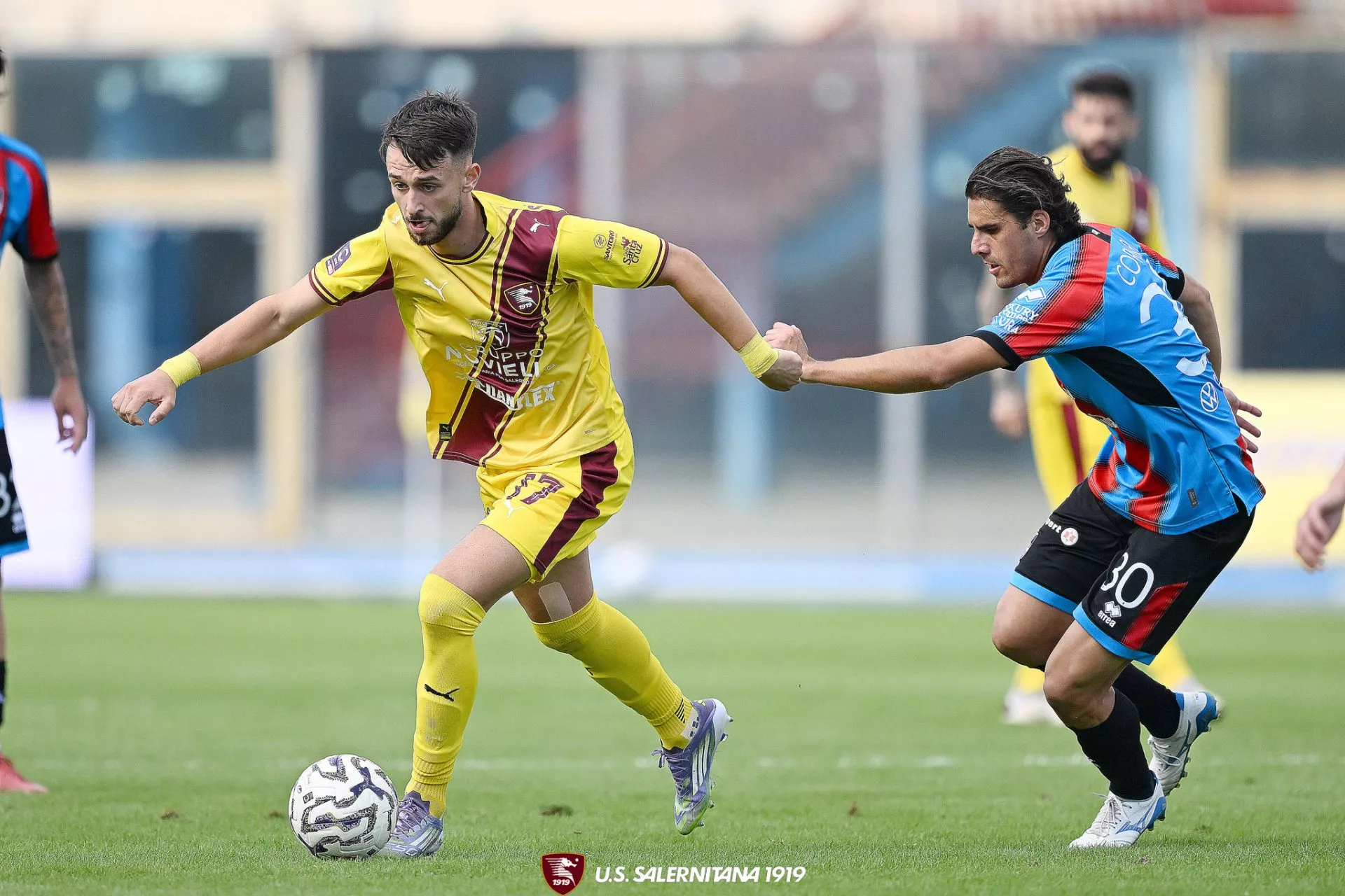 Salernitana, Inglese in dubbio per il derby: Raffaele valuta alternative. Cabianca verso il rientro