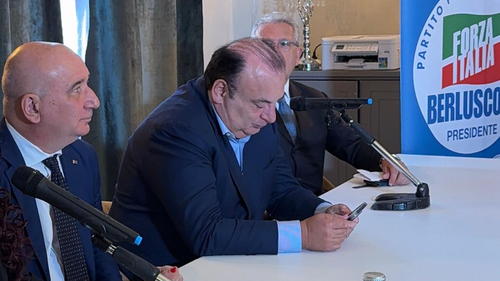 Regionali, presentata la lista dei candidati di Forza Italia in provincia di Salerno: i nomi