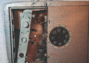 Altavilla Silentina, furto in casa di un avvocato: svaligiata la cassaforte