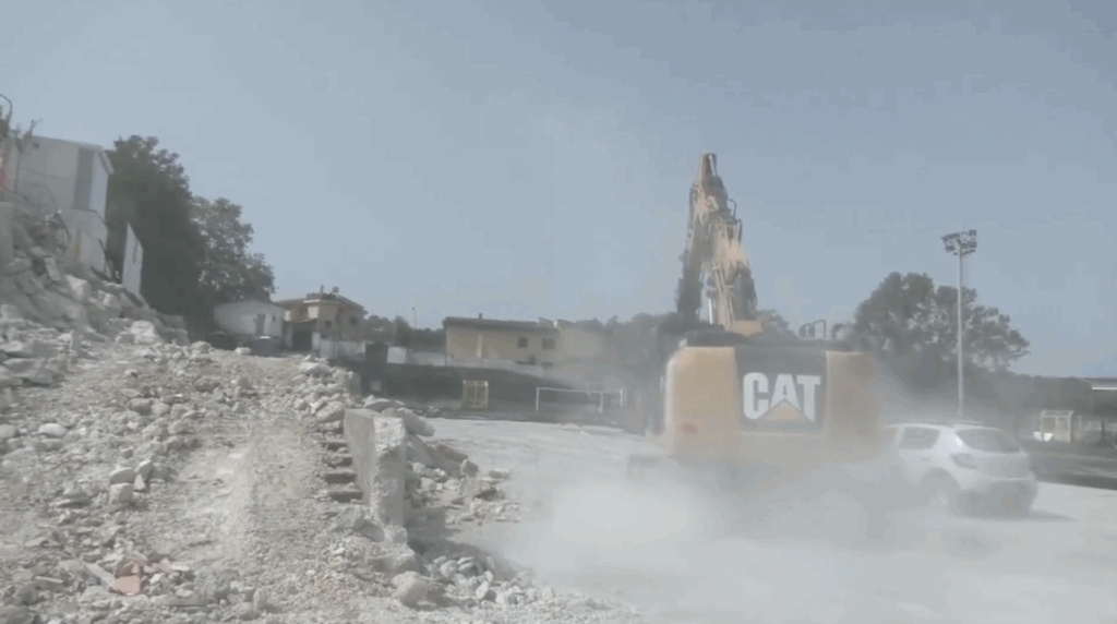 Vallo della Lucania, ripartono i lavori per stadio e scuola
