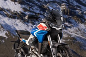 Moto Guzzi Stelvio 2025: ritorna la regina delle strade d’avventura