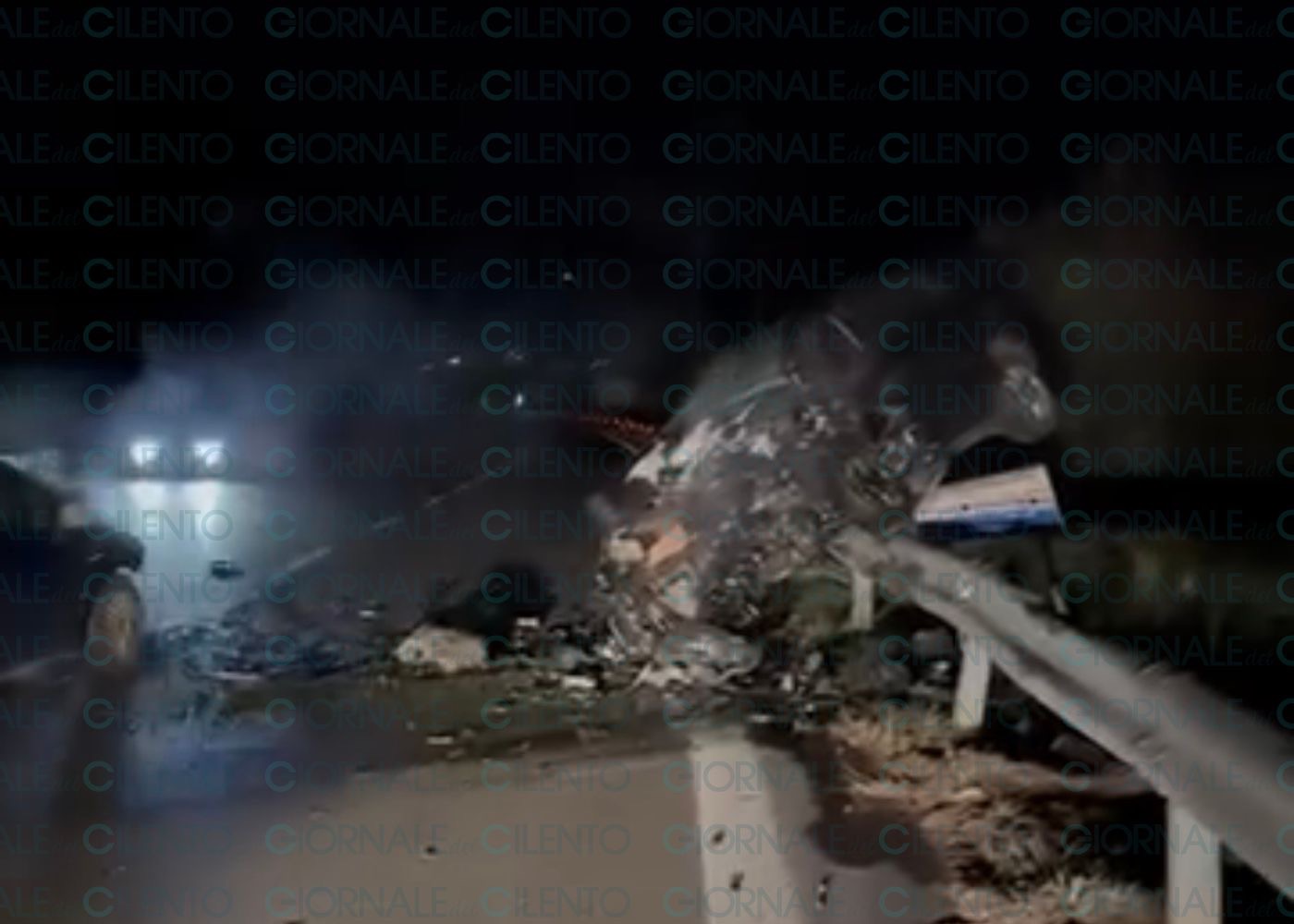 Incidente mortale sulla Cilentana: frontale tra due auto, strada chiusa