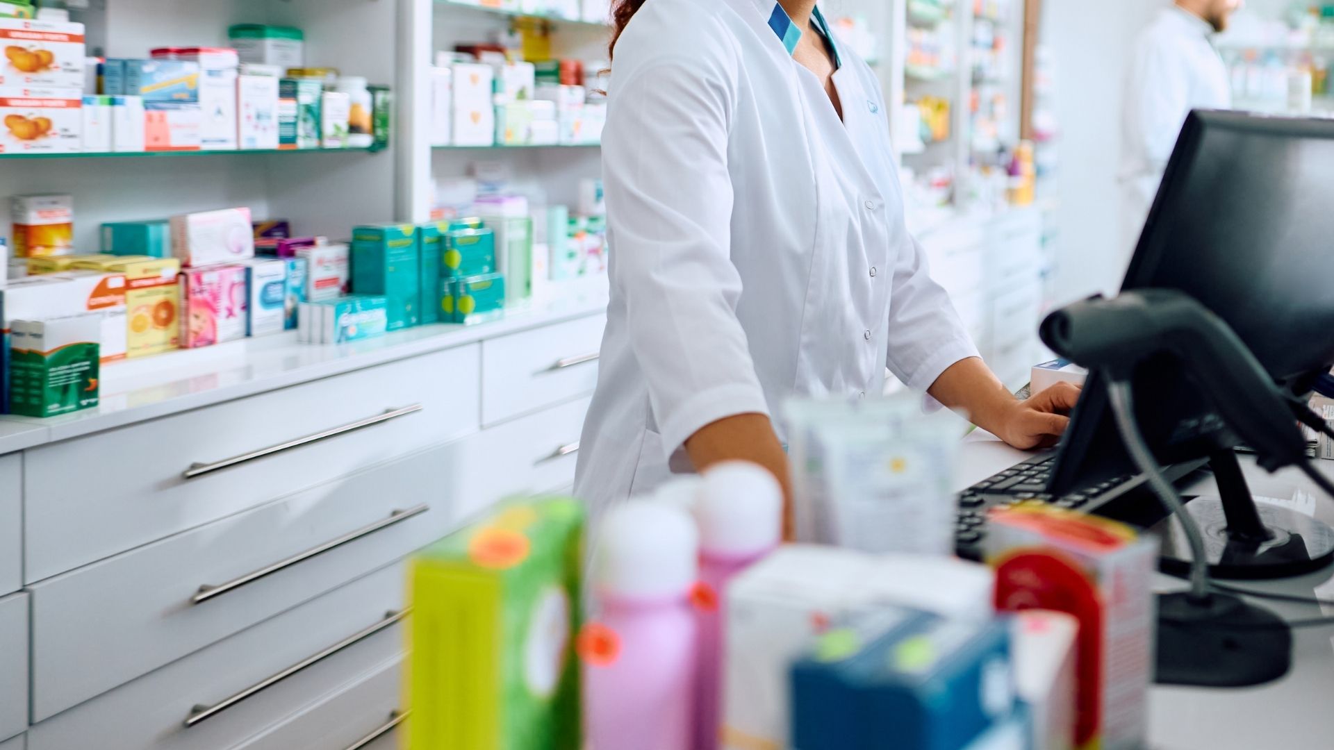 Farmacia dei servizi, Campania prima tra le grandi regioni: 300 mila prestazioni in un anno