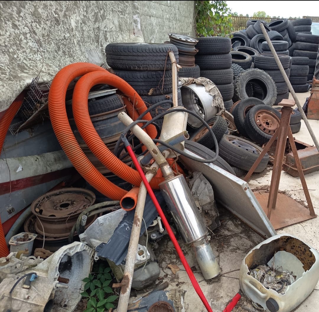 Capaccio Paestum, sequestrata officina: rifiuti speciali smaltiti illecitamente