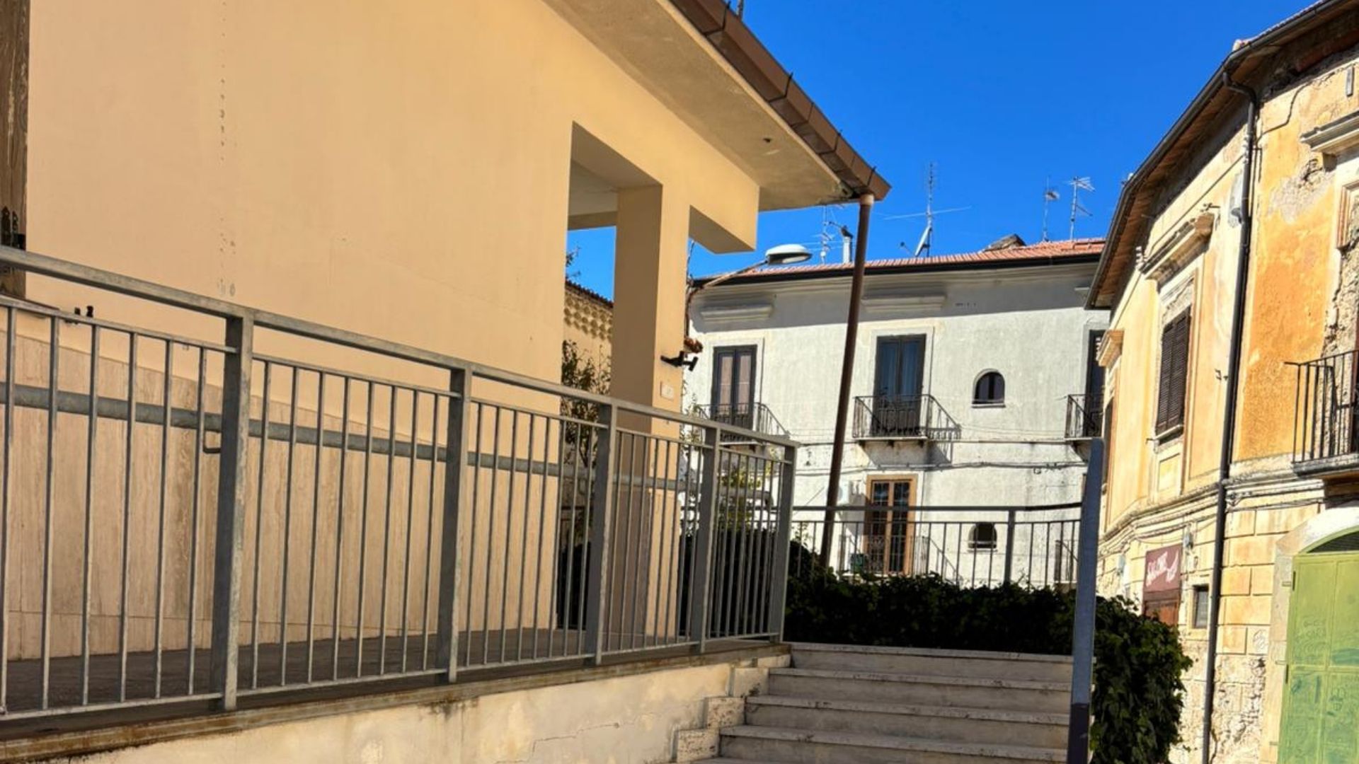 Capaccio Paestum, consegnati all’Asl Sa nuovi locali per la guardia medica al capolugo
