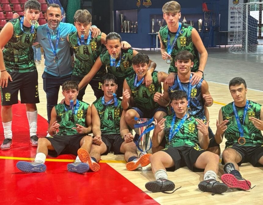 Campionati studenteschi, il liceo Da Vinci di Vallo della Lucania è campione d’Italia di calcio a 5