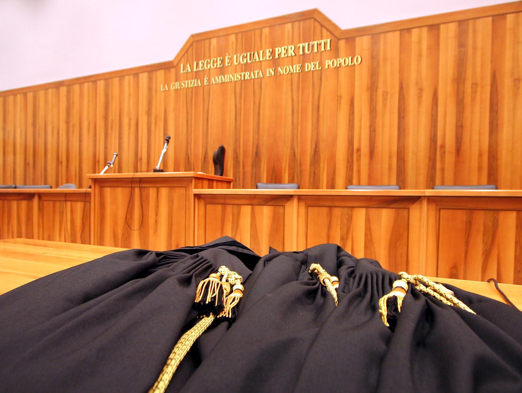 Abusi su una bambina di 7 anni, 54enne a processo: «Sono estraneo ai fatti»