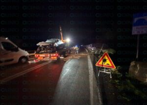 Grave incidente sulla Bussentina, auto sfonda il guardrail e precipita giù