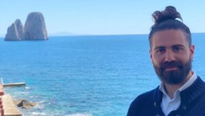 Capri abbraccia Sapri: gemellaggio tra i Club Napoli nel nome di Emanuele Melillo