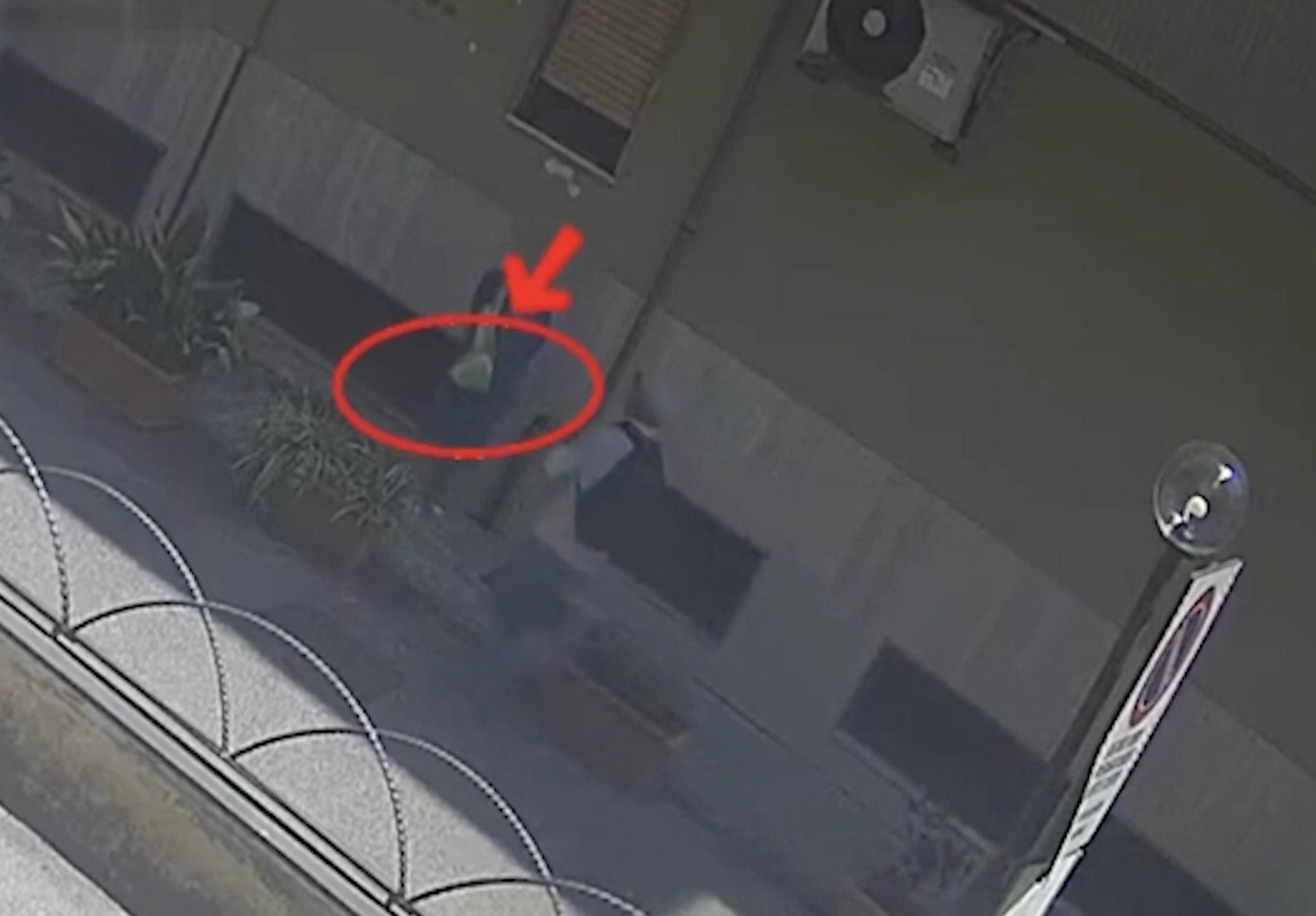 Maiori, truffano 30 mila euro ad un’anziana fingendosi il nipote: due persone ai domiciliari