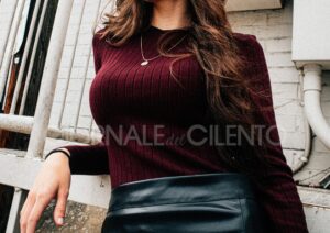 Bordeaux, il colore protagonista dell’autunno: elegante, caldo e intramontabile