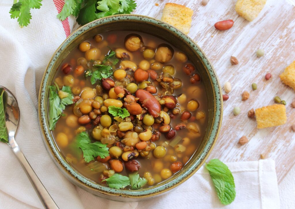 Dalla cuccìa alle foglie e patate: sapori d’inverno del Cilento, tradizioni che scaldano la tavola