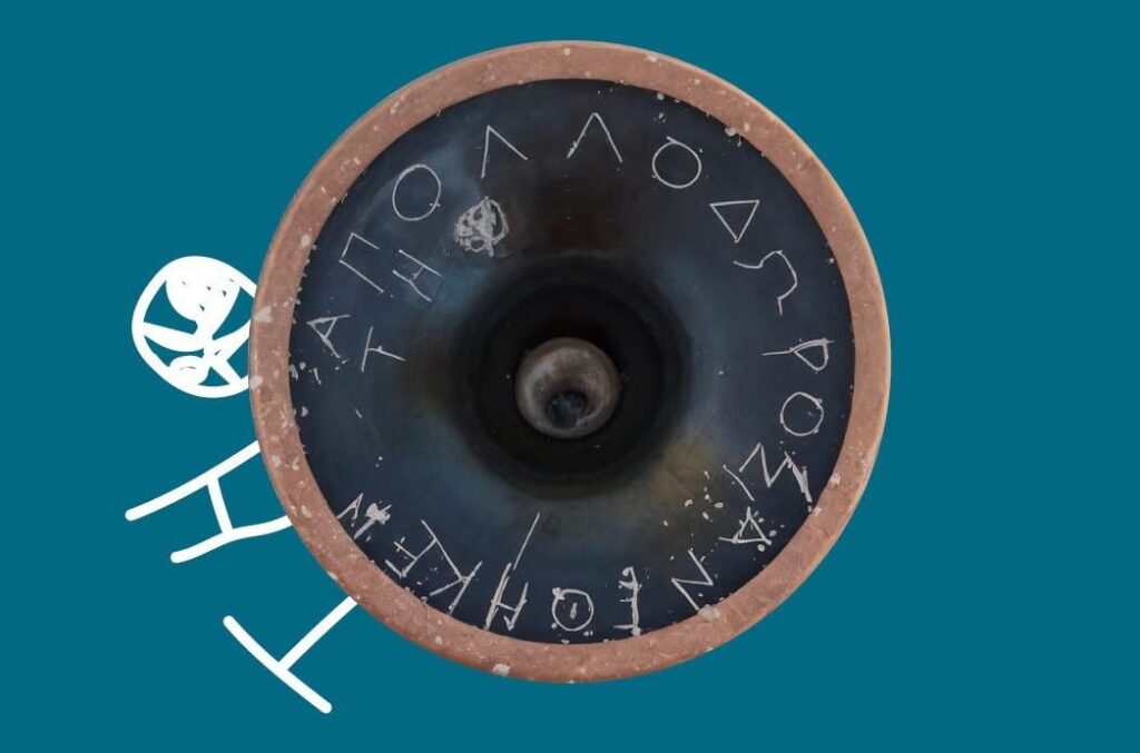 Scrittura e simboli antichi: a Paestum torna il laboratorio di ceramica “Kéramos”